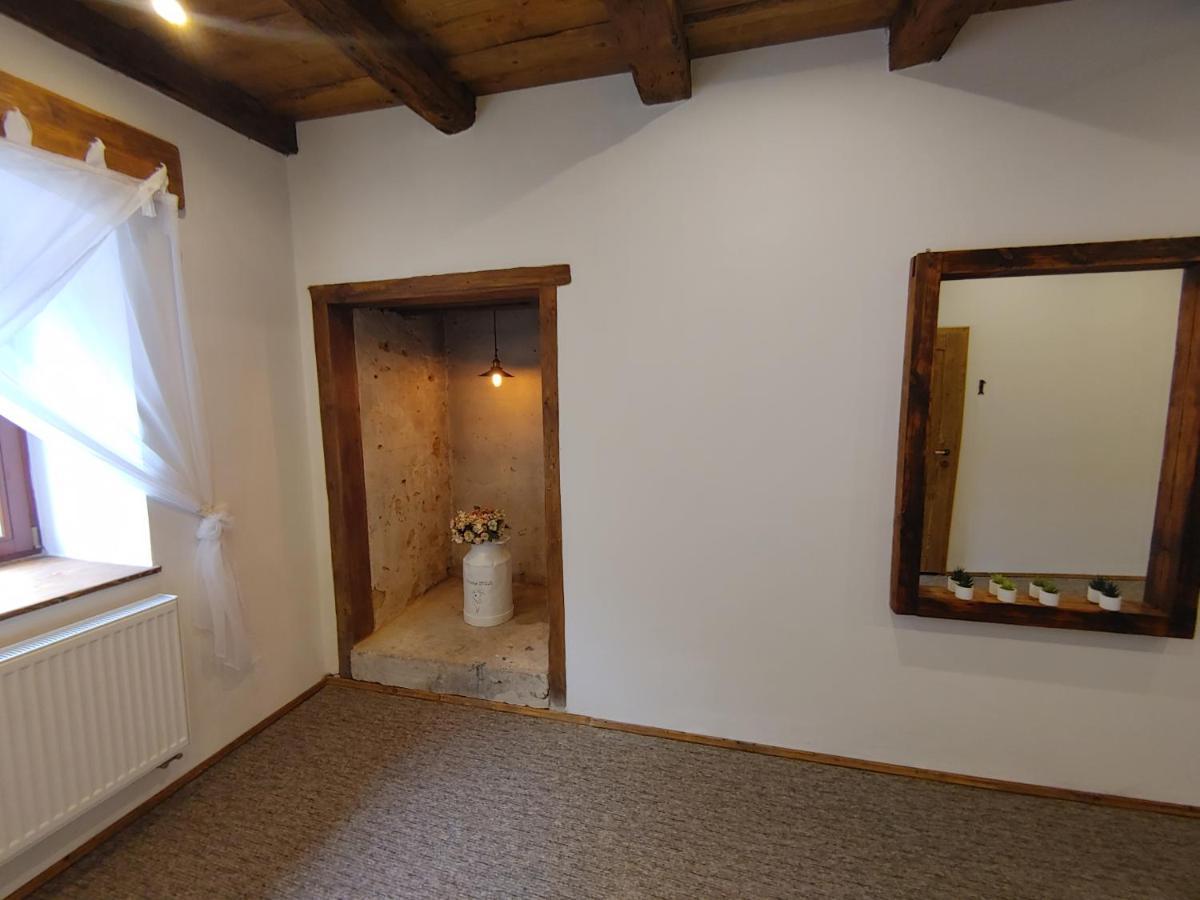 U Mikesu Apartment Vyšší Brod Екстериор снимка