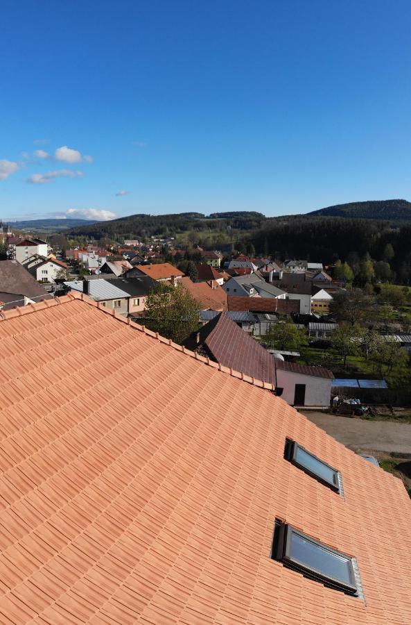 U Mikesu Apartment Vyšší Brod Екстериор снимка